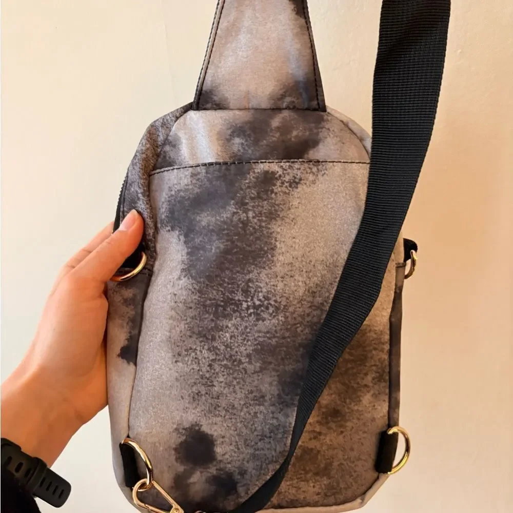 Kedzie Black Gray Crossbody Bag Lightweight Everyday Travel Purse